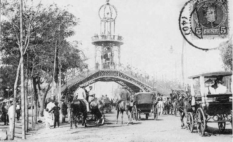 CALLES Y CASAS SEVILLANAS